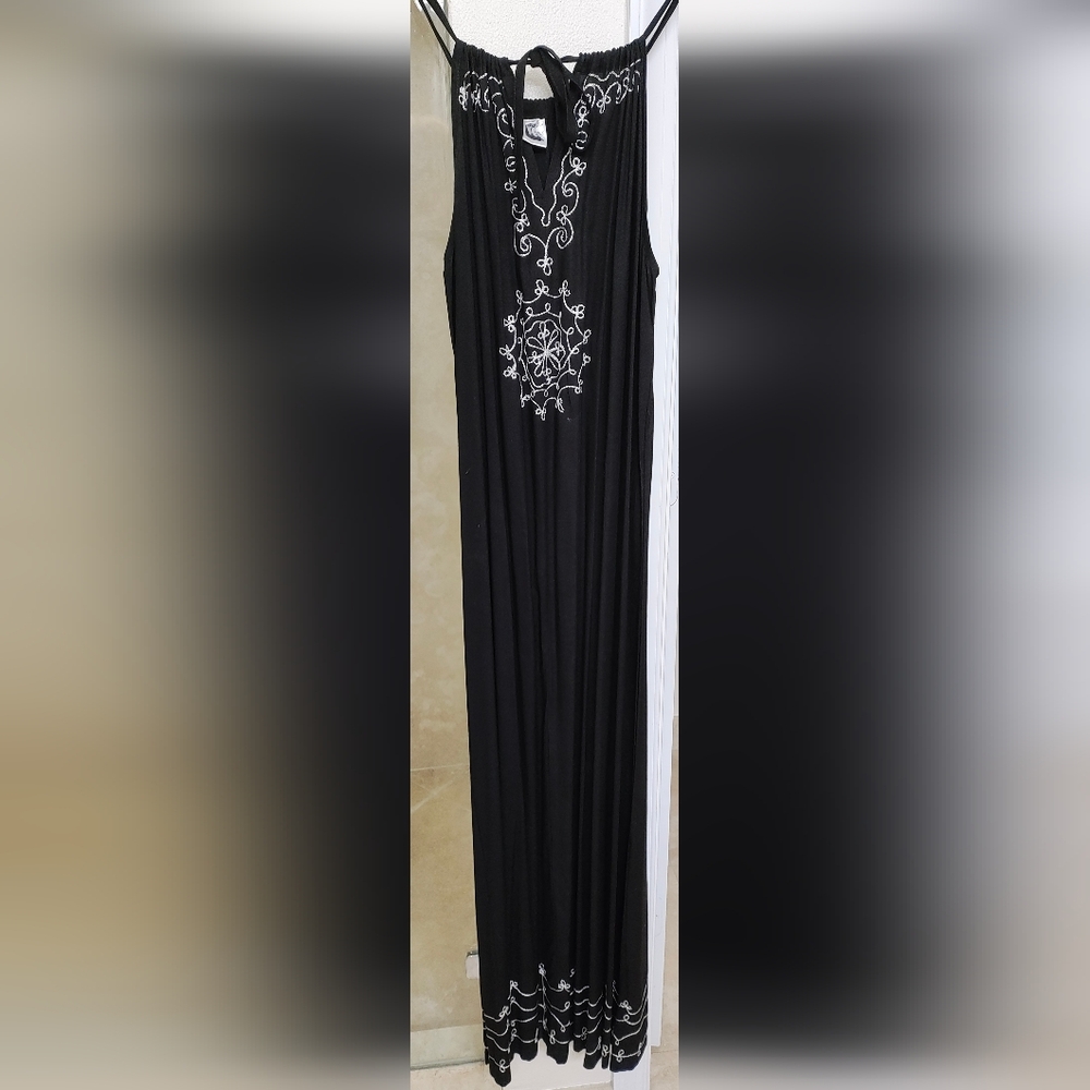 PRICE DROP - Just From Bali Women's Embroidered Maxi Dress